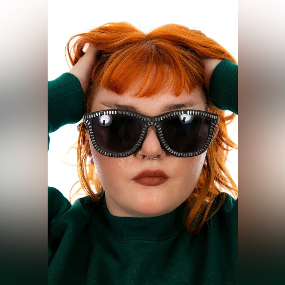 Alexander Wang x Linda Farrow Zipper-Trimmed Wayfarer Sunglasses - Picture 2 of 16